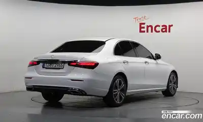 Mercedes-Benz E-Class 2021 2.0 гидро в Москве № 1690070, миниатюра 2