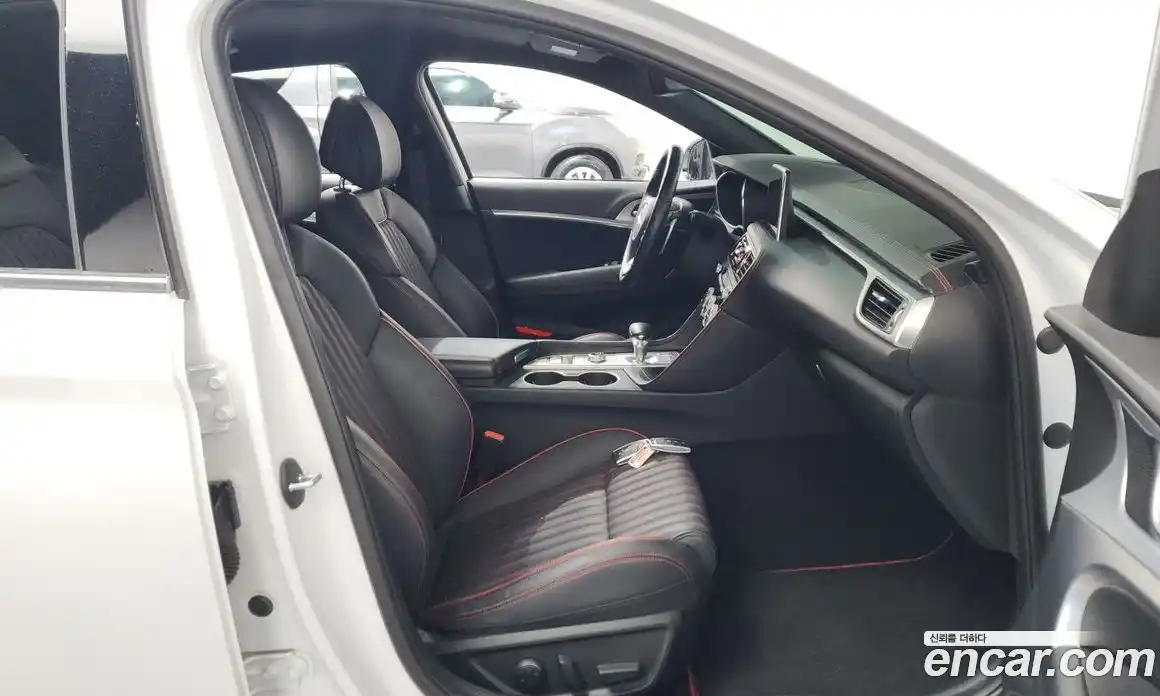 Genesis G70 2018 2.0 гидро в Москве, фото 17