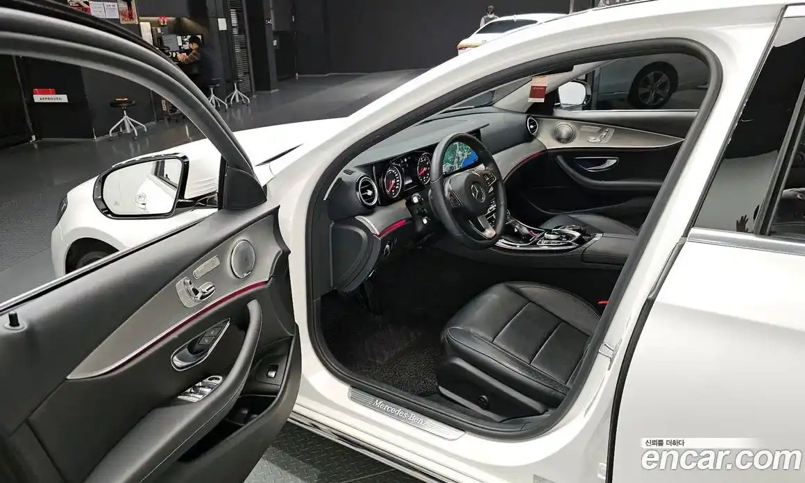 Mercedes-Benz E-Class 2018 2.0 гидро в Москве № 1762603, фото 13