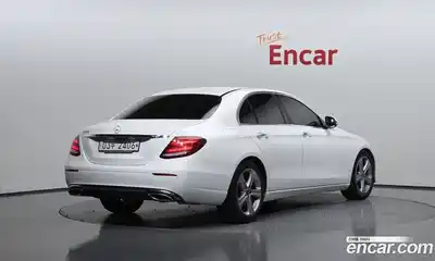 Mercedes-Benz E-Class 2018 2.0 гидро в Москве № 1762603, миниатюра 2