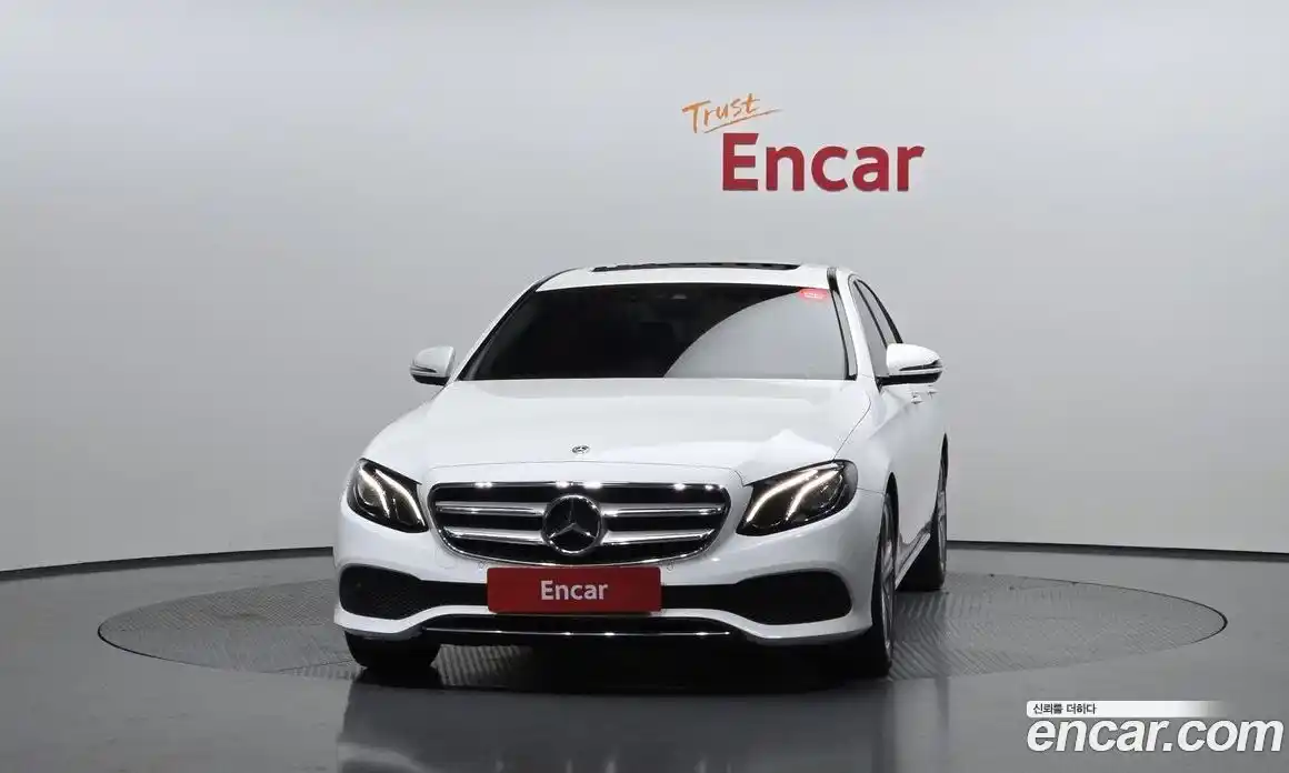 Mercedes-Benz E-Class 2018 2.0 гидро в Москве № 1762603, фото 3