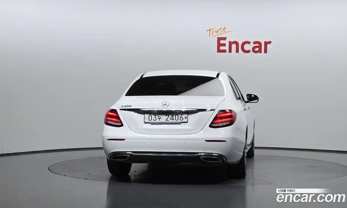 Mercedes-Benz E-Class 2018 2.0 гидро в Москве № 1762603, фото 4