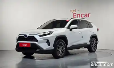 Toyota RAV4, 2024