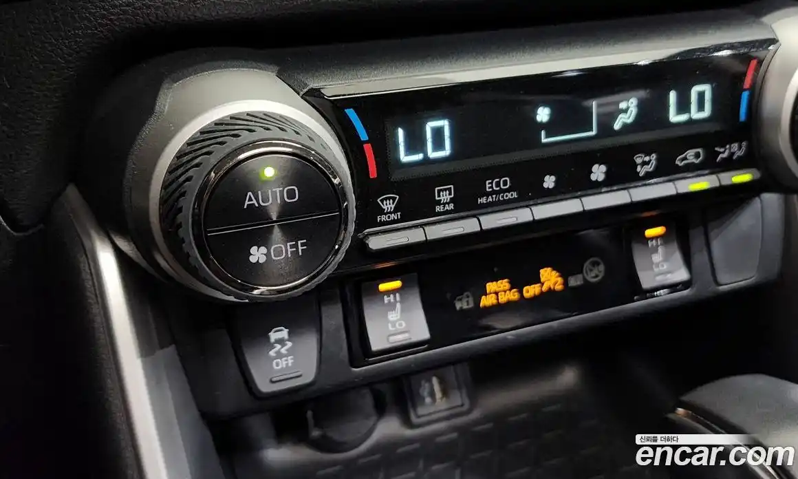 Toyota RAV4 2024 2.5 гидро в Москве № 1766804, фото 23