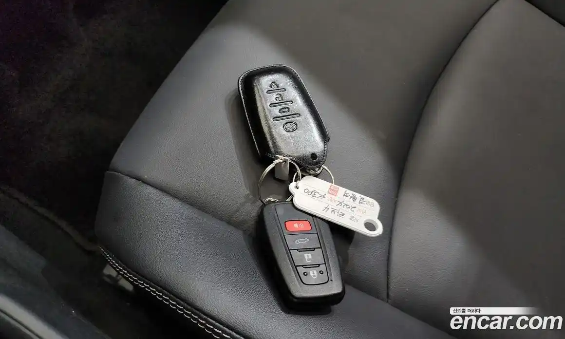 Toyota RAV4 2024 2.5 гидро в Москве № 1766804, фото 32