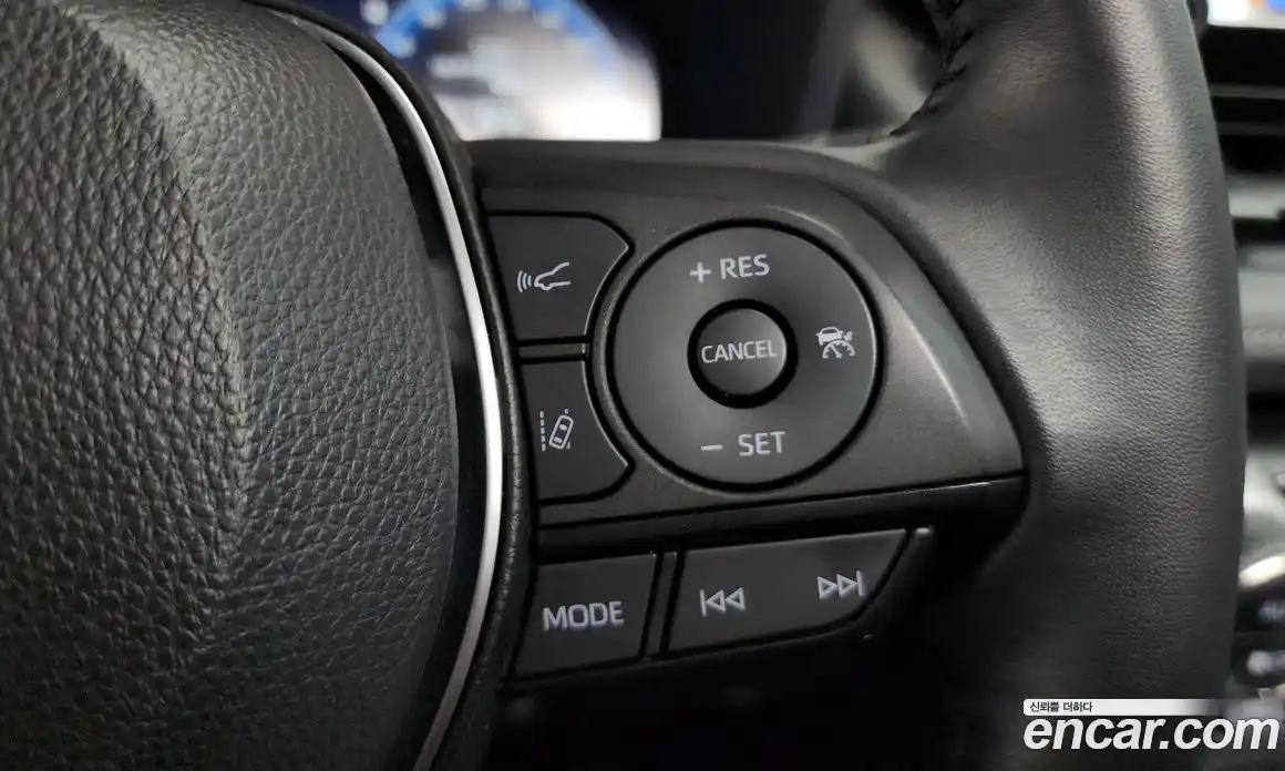 Toyota RAV4 2024 2.5 гидро в Москве № 1766804, фото 34