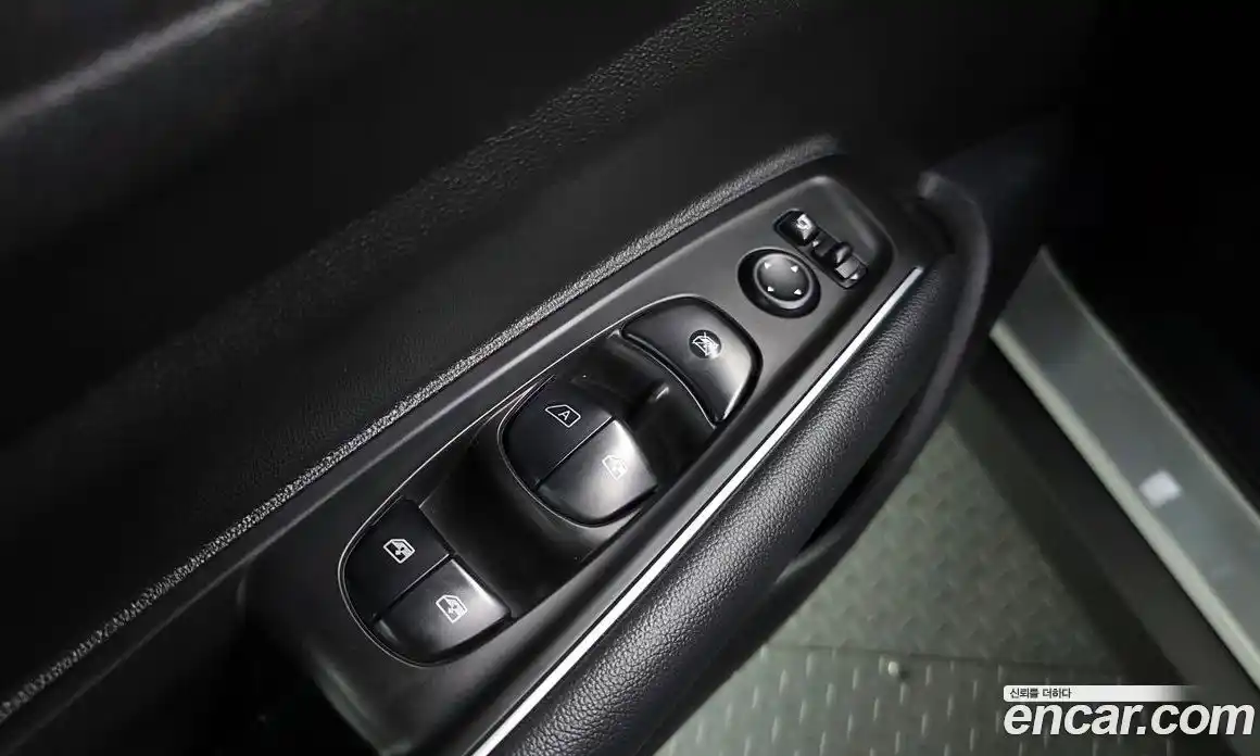 Renault QM6 2018 2.0 гидро в Москве № 1834536, фото 14
