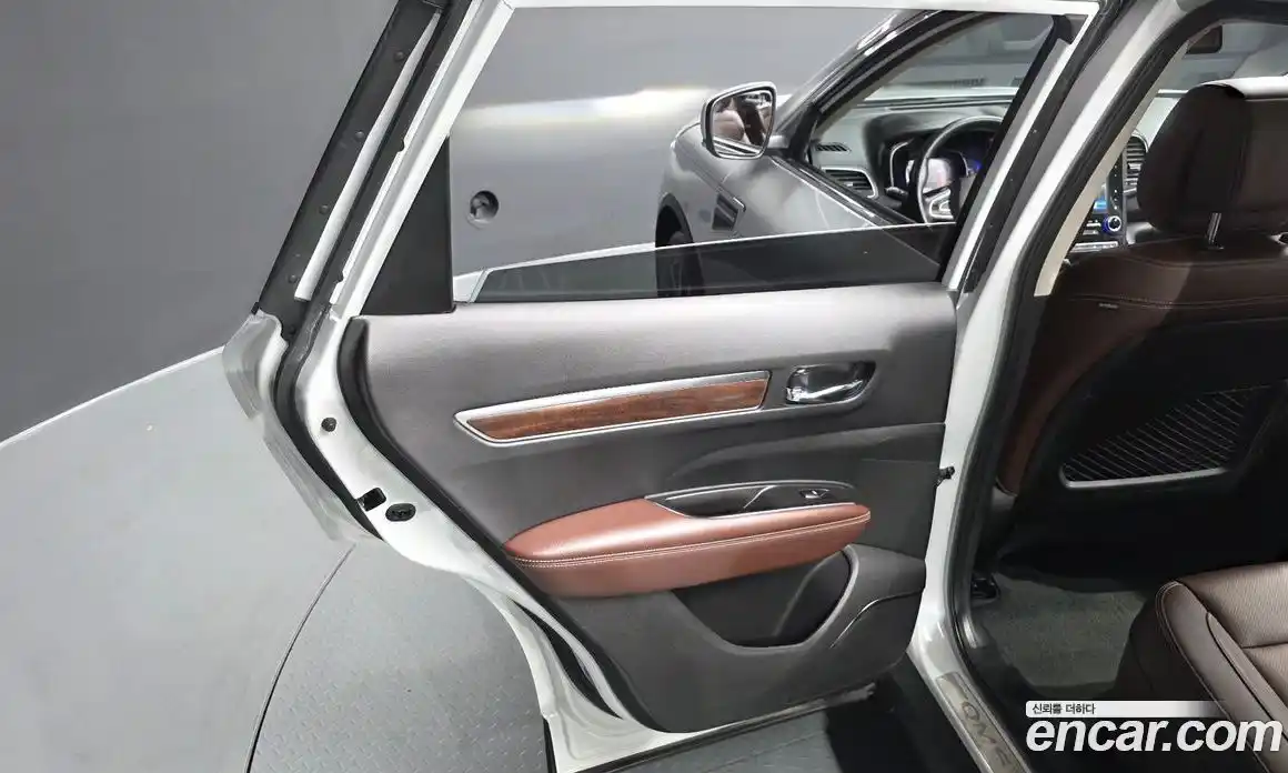 Renault QM6 2019 2.0 гидро в Москве № 1834551, фото 15