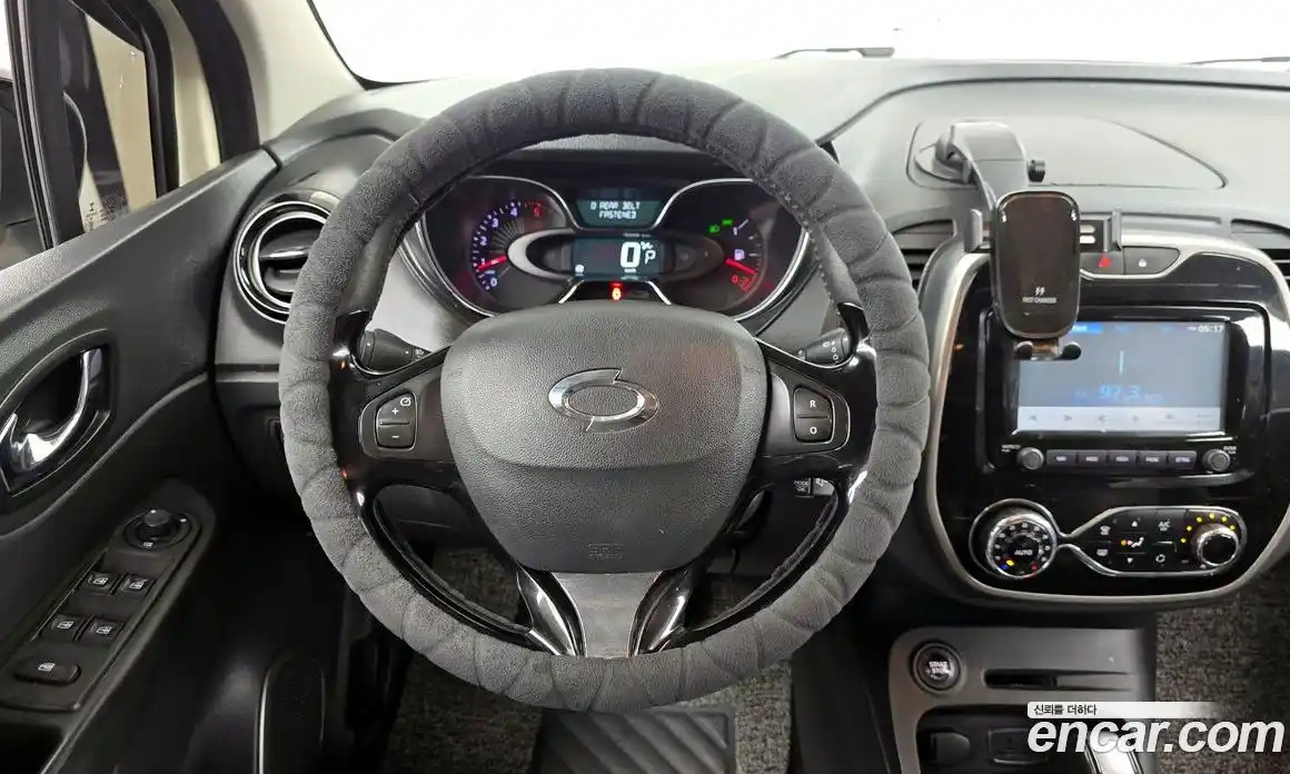 Renault QM3 2016 1.5 гидро в Москве № 1834719, фото 13