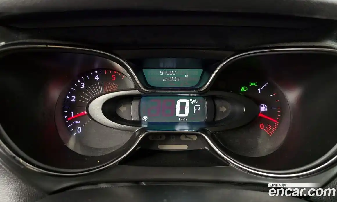 Renault QM3 2016 1.5 гидро в Москве № 1834719, фото 8