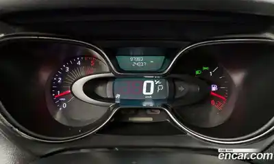 Renault QM3 2016 1.5 гидро в Москве № 1834719, миниатюра 8
