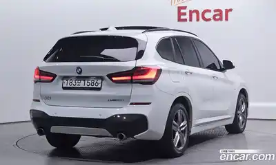 BMW X1 2022 2.0 гидро в Москве № 1835584, миниатюра 2