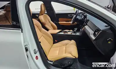 Volvo S60 2019 2.0 гидро в Москве № 1836857, миниатюра 11