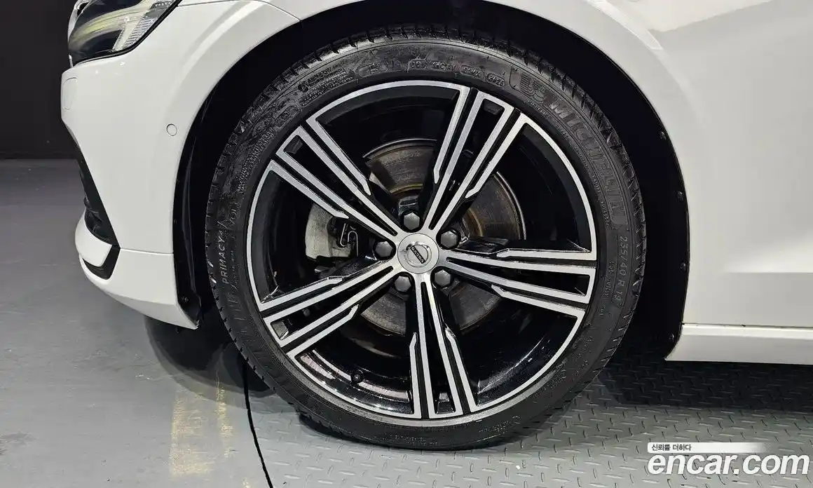 Volvo S60 2019 2.0 гидро в Москве № 1836857, фото 5