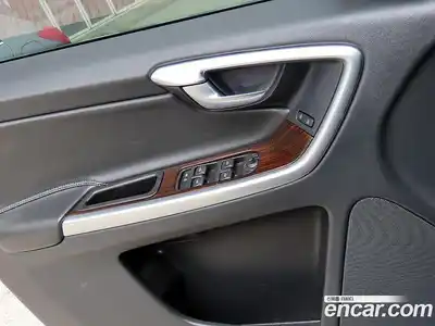 Volvo XC60 2015 2.0 гидро в Москве № 1836983, миниатюра 11