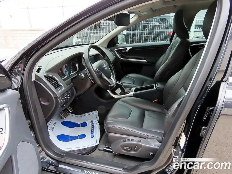 Volvo XC60 2015 2.0 гидро в Москве № 1836983, фото 5