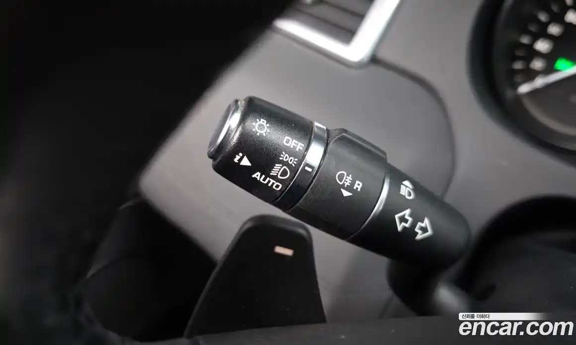 Land Rover Discovery Sport 2017 2.0 гидро в Москве № 1837363, фото 27
