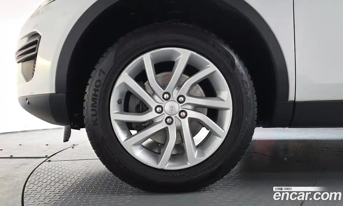 Land Rover Discovery Sport 2017 2.0 гидро в Москве № 1837363, фото 5