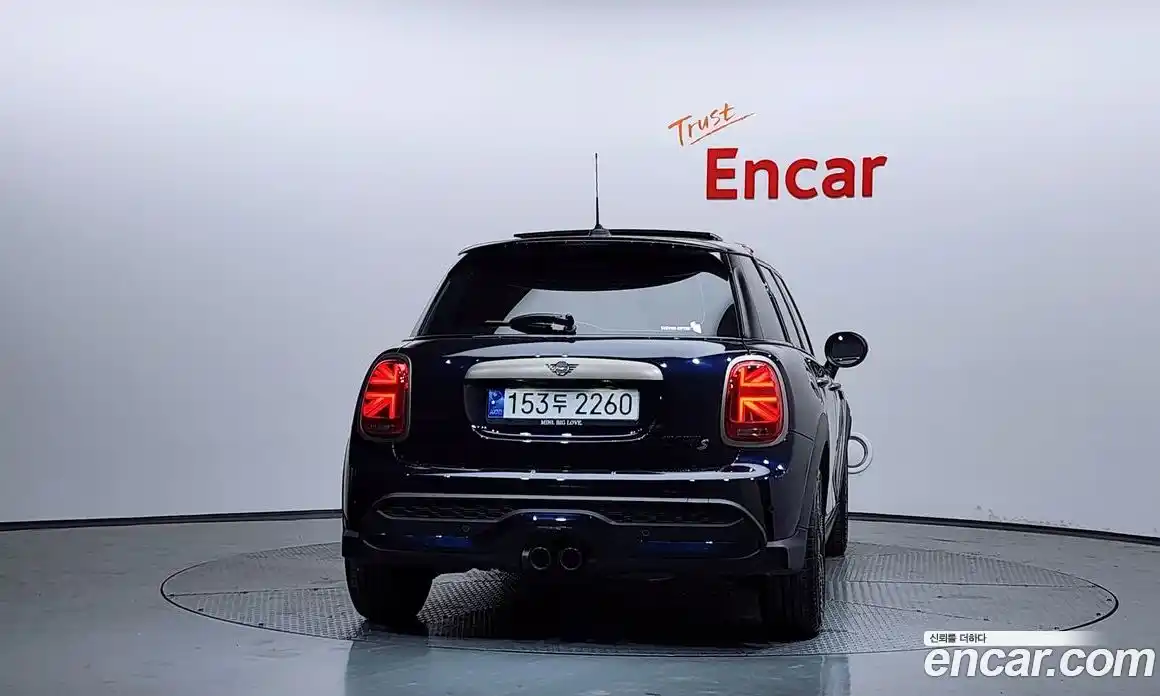 Mini Cooper 2023 2.0 гидро в Москве № 1837500, фото 4