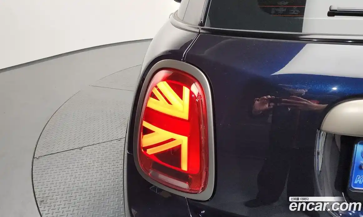 Mini Cooper 2023 2.0 гидро в Москве № 1837500, фото 9