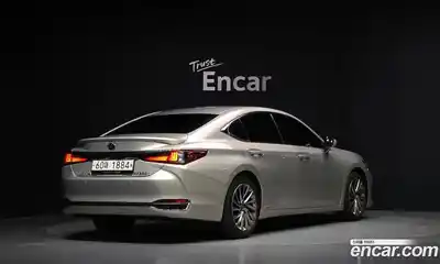 Lexus ES 2019 2.5 гидро в Москве № 1837967, миниатюра 2