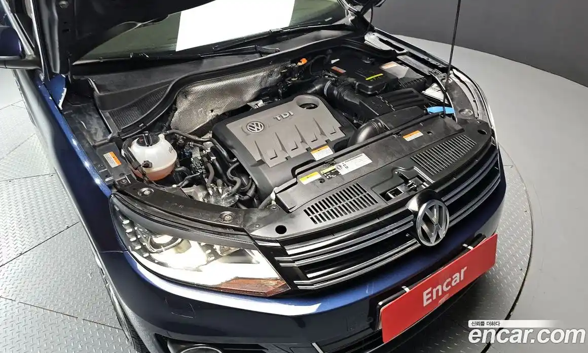 Volkswagen Tiguan 2014 2.0 гидро в Москве № 1838092, фото 6