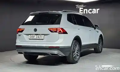 Volkswagen Tiguan 2018 2.0 гидро в Москве № 1838206, миниатюра 2