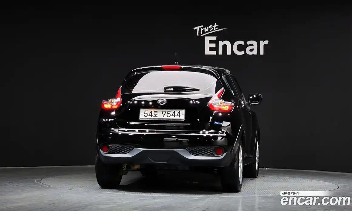 Nissan Juke 2015 1.6 гидро в Москве № 1841851, фото 4