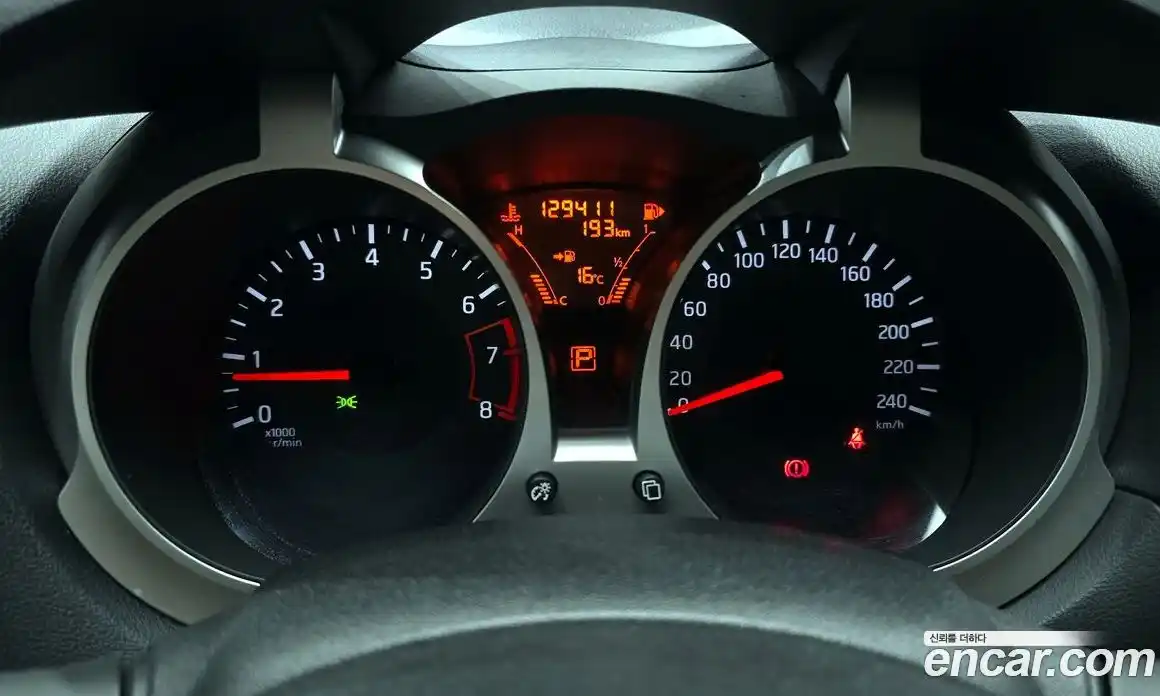 Nissan Juke 2015 1.6 гидро в Москве № 1841851, фото 8
