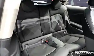 Mini Cooper 2017 1.5 гидро в Москве № 210463, миниатюра 12