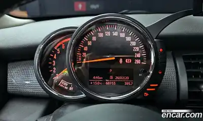 Mini Cooper 2017 1.5 гидро в Москве № 210463, миниатюра 8