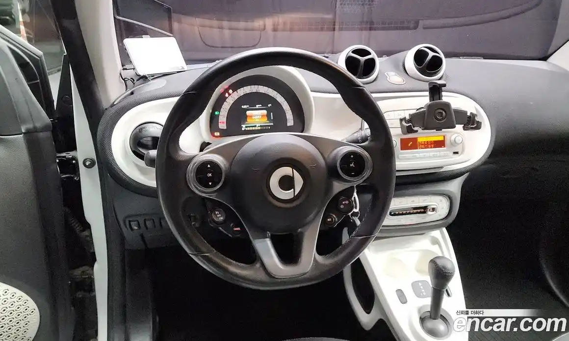 Smart Fortwo 2015 1.0 гидро в Москве № 381689, фото 12