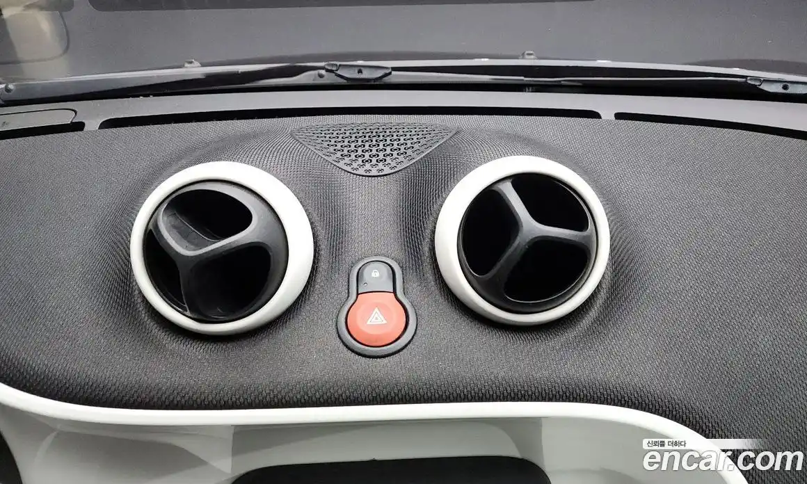 Smart Fortwo 2015 1.0 гидро в Москве № 381689, фото 18