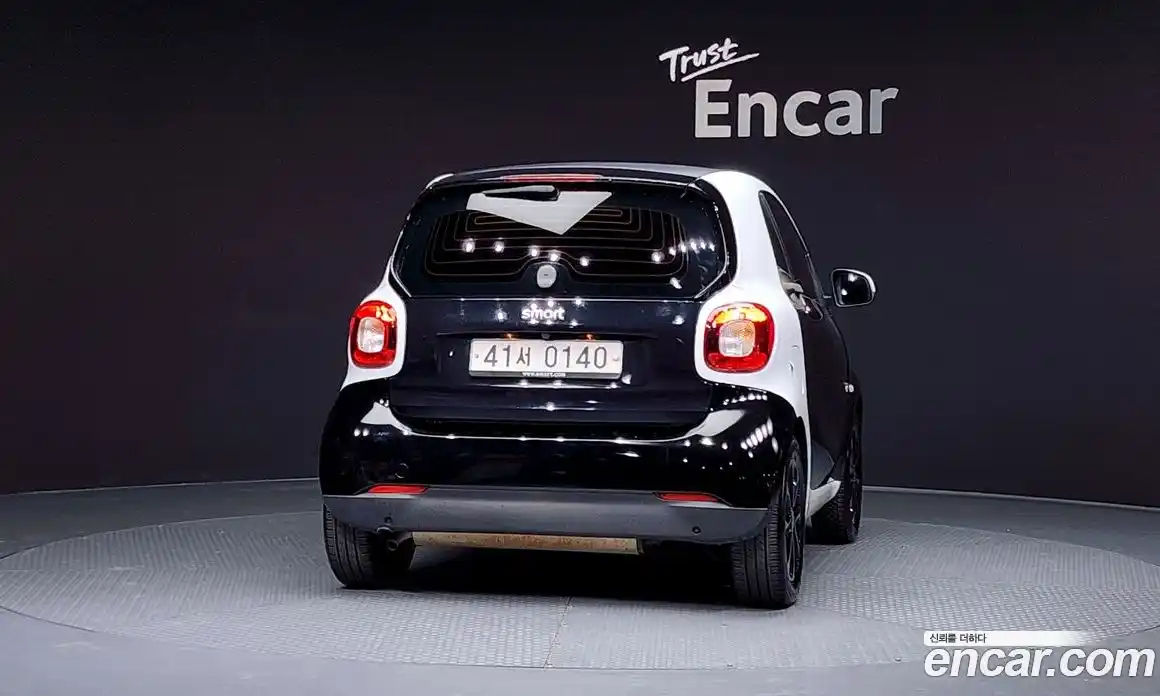 Smart Fortwo 2015 1.0 гидро в Москве № 381689, фото 4