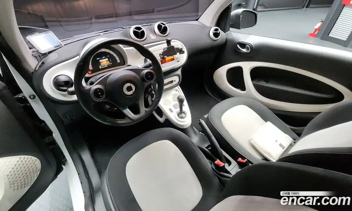 Smart Fortwo 2015 1.0 гидро в Москве № 381689, фото 7