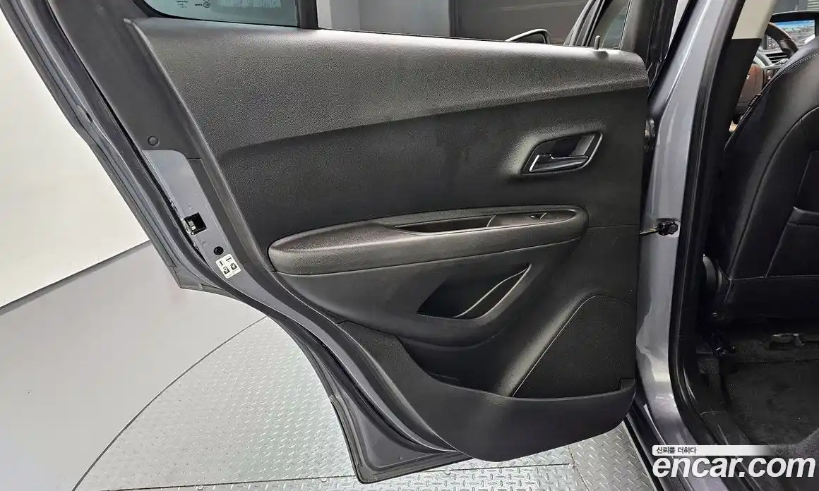 Chevrolet Trax 2013 1.4 гидро в Москве № 38433, фото 15