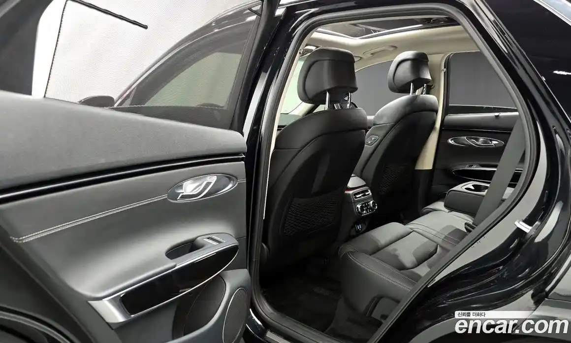 Genesis GV70 2022 2.5 гидро в Москве № 1245525, фото 18