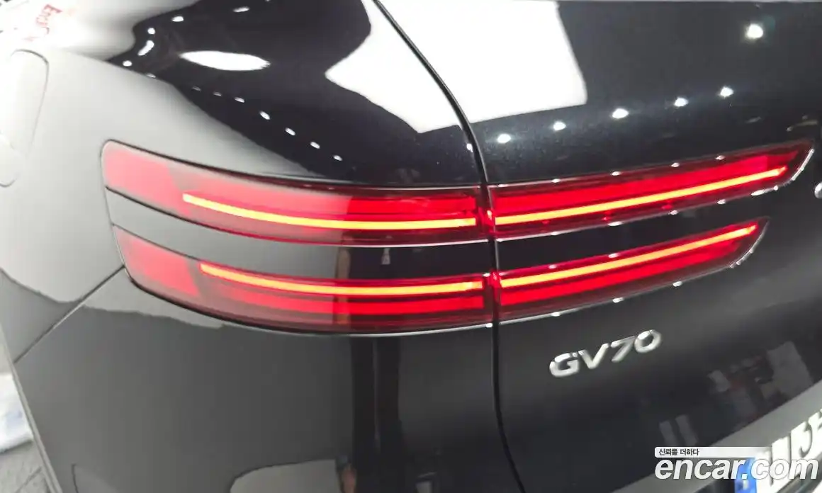 Genesis GV70 2022 2.5 гидро в Москве № 1245525, фото 9