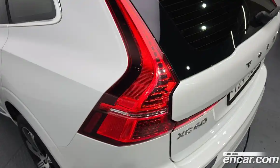 Volvo XC60 2018 2.0 гидро в Москве № 1250043, фото 9