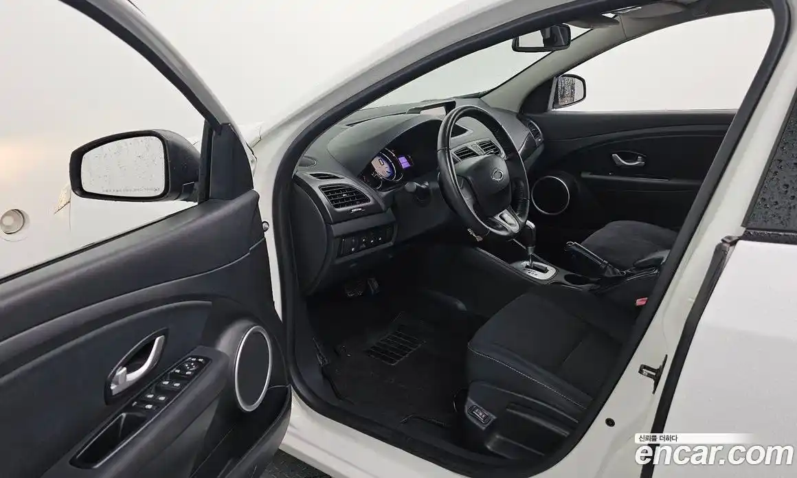 Renault SM3 2013 1.6 гидро в Москве № 1279875, фото 13