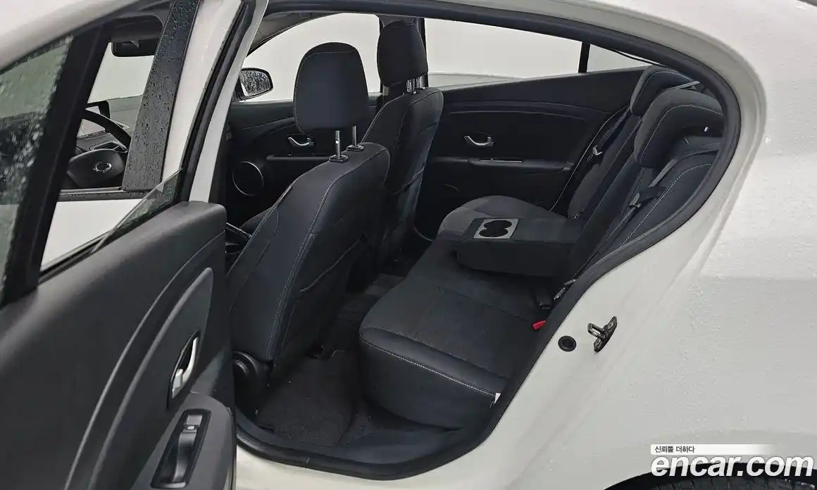 Renault SM3 2013 1.6 гидро в Москве № 1279875, фото 16