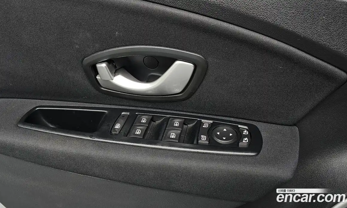 Renault SM3 2013 1.6 гидро в Москве № 1279875, фото 28