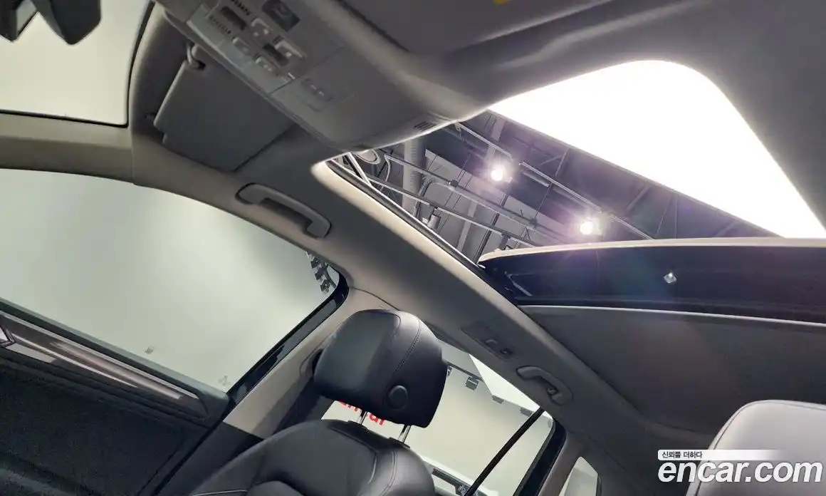 Volkswagen Tiguan 2018 2.0 гидро в Москве № 1281596, фото 23