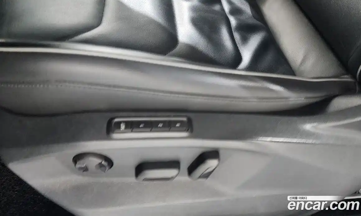 Volkswagen Tiguan 2018 2.0 гидро в Москве № 1281596, фото 33