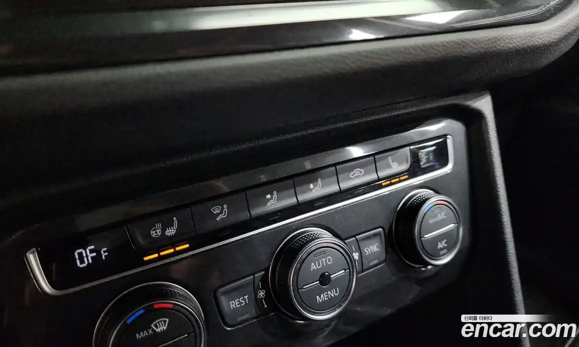 Volkswagen Tiguan 2018 2.0 гидро в Москве № 1281596, фото 34