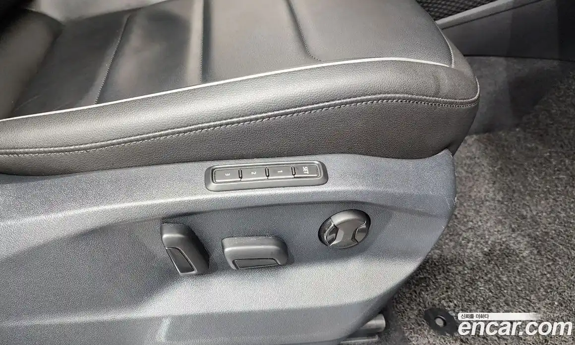 Volkswagen Tiguan 2018 2.0 гидро в Москве № 1281596, фото 40