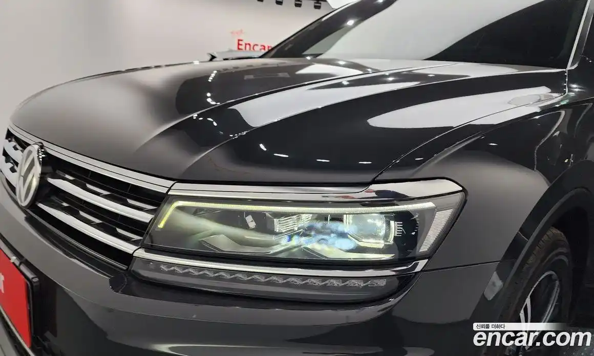 Volkswagen Tiguan 2018 2.0 гидро в Москве № 1281596, фото 8