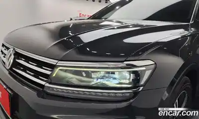 Volkswagen Tiguan 2018 2.0 гидро в Москве № 1281596, миниатюра 8