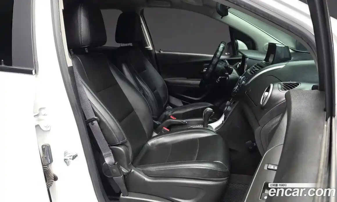 Chevrolet Trax 2015 1.6 гидро в Москве, фото 17