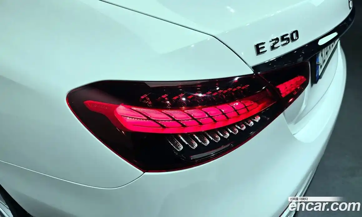 Mercedes-Benz E-Class 2021 2.0 гидро в Москве № 1321943, фото 9